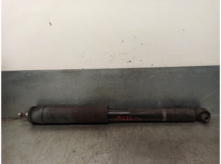 Recambio de amortiguador trasero derecho para toyota auris 1.3 16v cat referencia OEM IAM 4853002491  