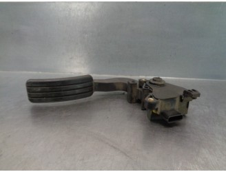 Replacement pedal potentiometer for Dacia Lodgy 1.5 dCi diesel FAP cat OEM IAM reference 180023122R 