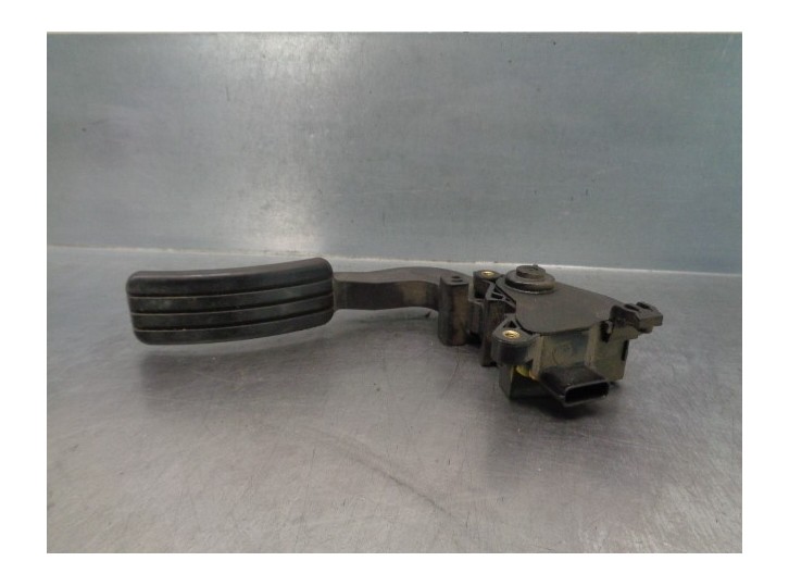 Recambio de potenciometro pedal para dacia lodgy 1.5 dci diesel fap cat referencia OEM IAM 180023122R  