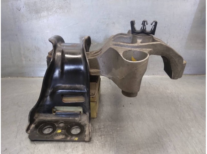 Replacement right engine mount for Dacia Lodgy 1.5 dCi diesel FAP CAT OEM IAM reference 112845638R 112103095R 