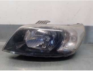 Recambio de faro izquierdo para chevrolet aveo 1.4 cat referencia OEM IAM 95016740  5 PUERTAS