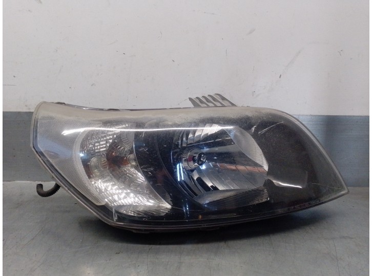 Replacement right headlight for Chevrolet Aveo 1.4 CAT OEM IAM reference 95016741 5 DOORS