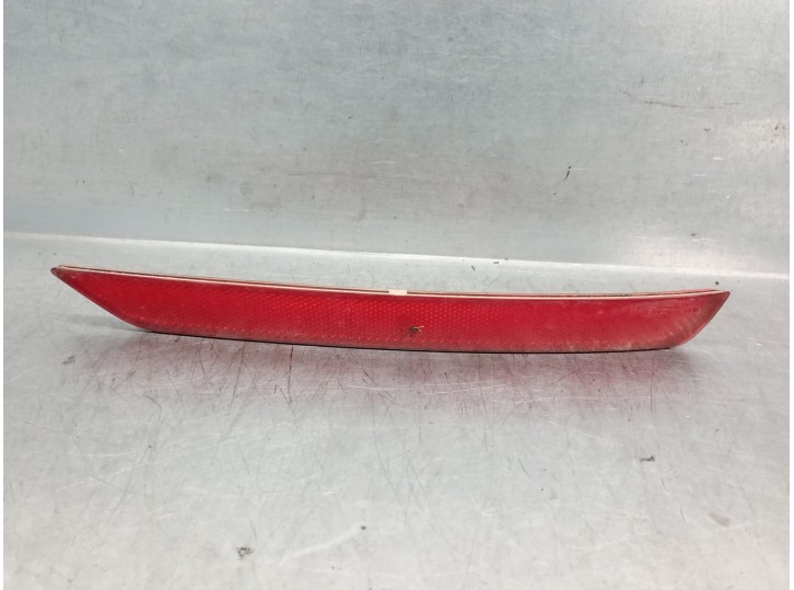 Recambio de piloto trasero derecho paragolpes para seat leon (1p1) 1.6 tdi referencia OEM IAM 1P0945106D 1P0945106D 