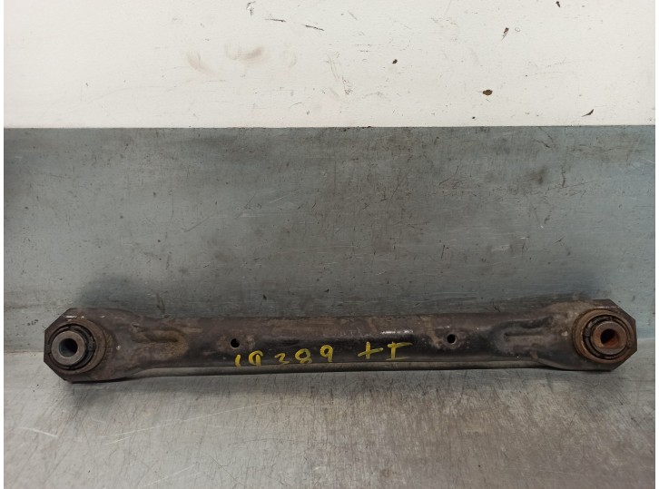 Replacement rear lower left suspension arm for Land Rover Evoque 2.2 TD4 cat OEM IAM reference LR002576 