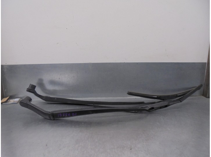 Recambio de brazo limpia delantero derecho para mazda cx-5 2.2 turbodiesel cat referencia OEM IAM KD5167321A KD5367321 