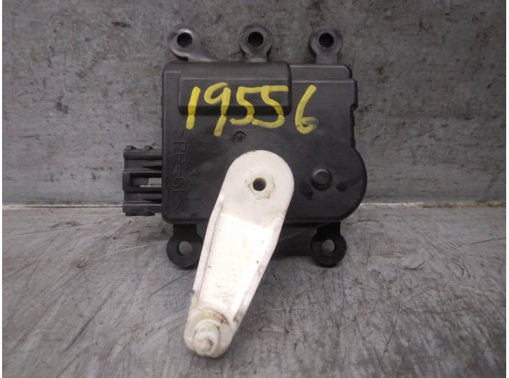 Recambio de motor apertura trampillas climatizador para mazda cx-5 2.2 turbodiesel cat referencia OEM IAM KD4761A60 KD4761A60 