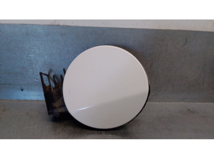 Recambio de tapa exterior combustible para opel astra j lim. 1.7 16v cdti referencia OEM IAM 13281392 13281392 