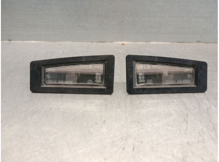 Recambio de piloto matricula para mazda 3 lim. (bl) 2.2 turbodiesel cat referencia OEM IAM B45A51270 B45A51270 