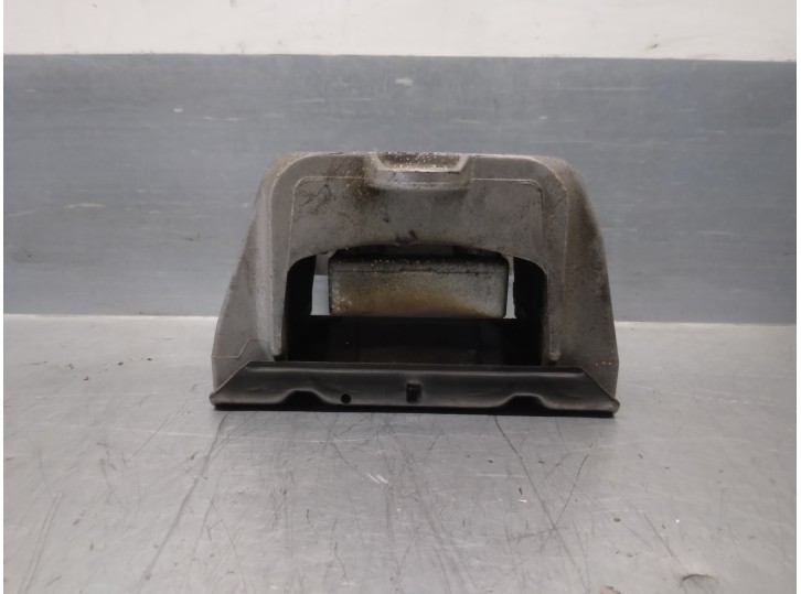 Replacement left engine mount for Audi A3 (8L) 1.6 OEM IAM reference 1J0199555 