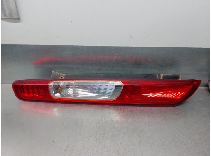 Recambio de piloto trasero izquierdo para ford focus berlina (cap) 1.6 tdci cat referencia OEM IAM 4M5113405A DE ALETA 5 PUERTAS