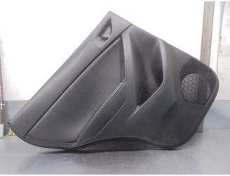 Recambio de guarnecido puerta trasera izquierda para mazda cx-5 2.2 turbodiesel cat referencia OEM IAM KR8468550  5 PUERTAS