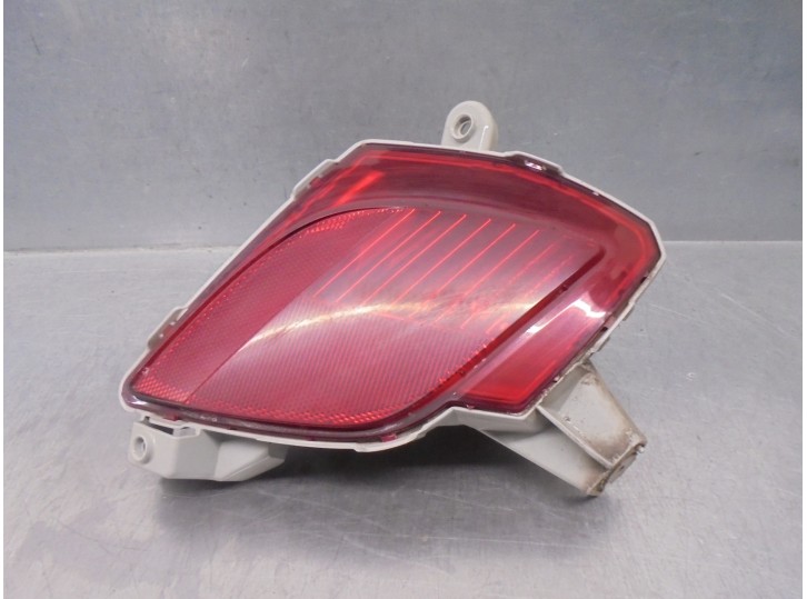 Recambio de faro antiniebla trasero derecho para mazda cx-5 2.2 turbodiesel cat referencia OEM IAM KD7751650  
