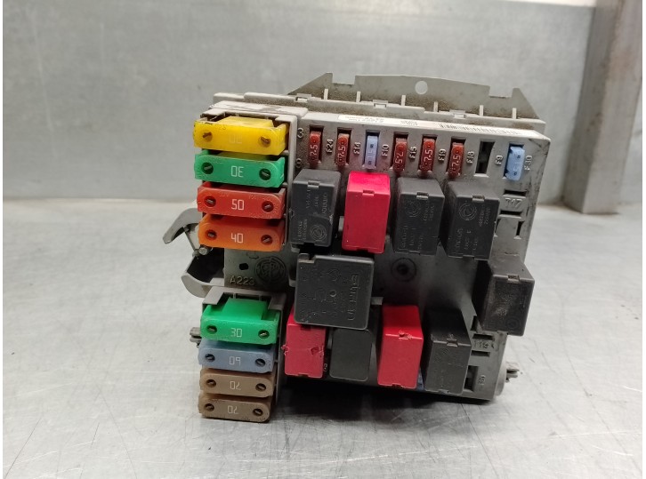 Recambio de caja reles / fusibles para lancia ypsilon (101) 1.3 jtd 16v referencia OEM IAM 51792199  