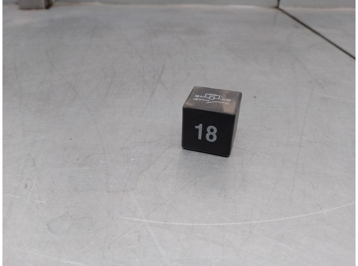 Recambio de rele para seat cordoba berlina (6l2) 1.4 16v referencia OEM IAM 191937503  