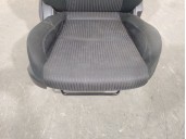 Recambio de asiento delantero derecho para mazda 3 lim. (bl) 2.2 turbodiesel cat referencia OEM IAM BJE388680 BJE388680 