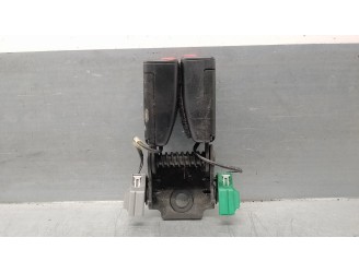 Recambio de enganche cinturon para land rover evoque 2.2 sd4 cat referencia OEM IAM BJ32613K21AC TRASER CENT 