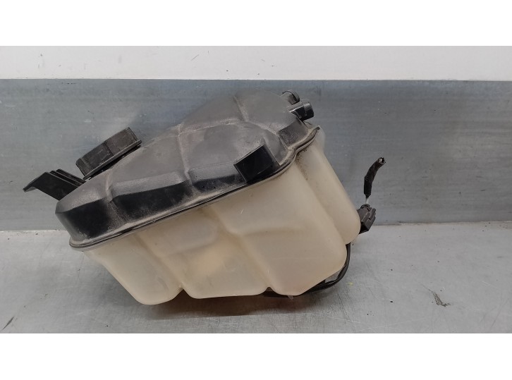 Recambio de deposito expansion para land rover evoque 2.2 sd4 cat referencia OEM IAM BJ328K218A BJ328K218A 