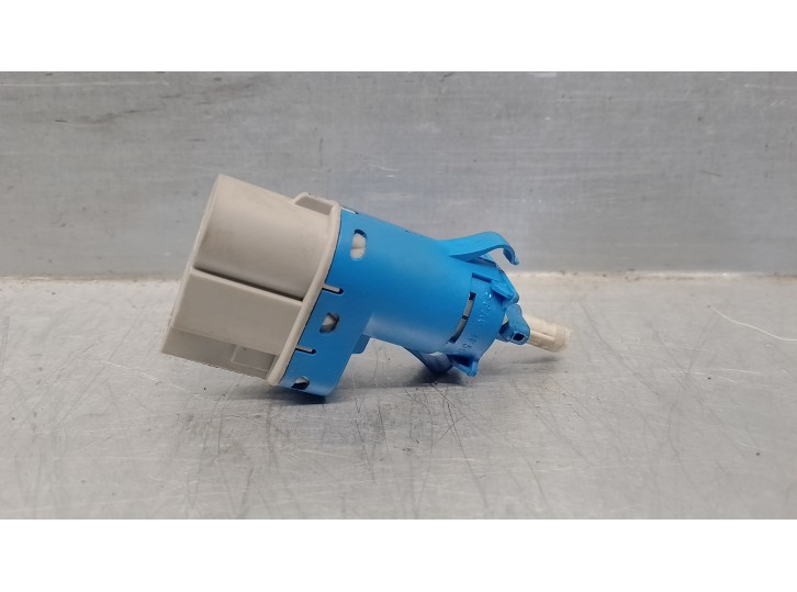 Recambio de interruptor para land rover evoque 2.2 sd4 cat referencia OEM IAM BJ329C872AA BJ329C872AA 