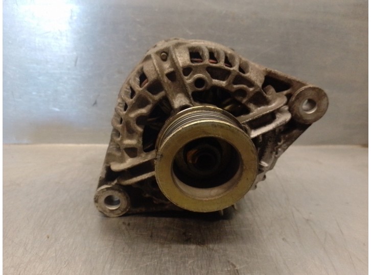 Recambio de alternador para alfa romeo 147 (190) 1.6 16v cat referencia OEM IAM 46769369 0124415015 BOSCH