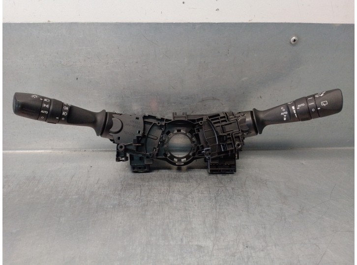 Recambio de mando luces para toyota auris 1.8 16v (híbrido) referencia OEM IAM 8414002720 MANDO INTERMI/LIMPIA 