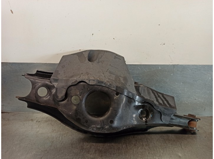 Recambio de brazo suspension inferior trasero derecho para toyota auris 1.8 16v (híbrido) referencia OEM IAM 4873005070  