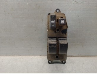 Replacement front left window regulator switch for Toyota Corolla (E12) 2.0 turbodiesel cat OEM IAM reference 8480202271B0 5