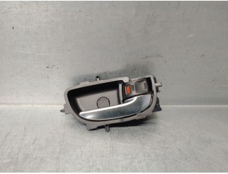 Recambio de maneta interior delantera derecha para toyota auris 1.8 16v (híbrido) referencia OEM IAM 692050D271  5 PUERTAS