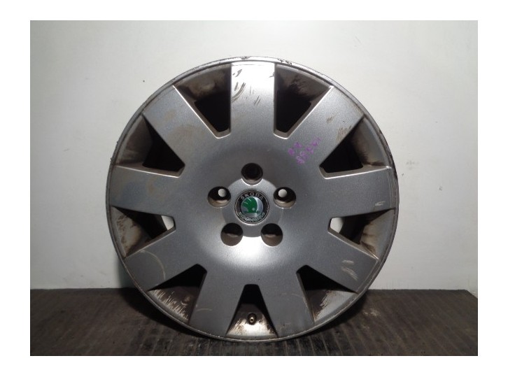 Recambio de llanta para skoda superb (3u4) 1.9 tdi referencia OEM IAM 3U0601025 R177JX17H2ET37 ALUMINIO 9P