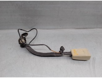 Recambio de enganche cinturon para skoda superb (3u4) 1.9 tdi referencia OEM IAM 3B1858471E DEL IZQ 4 PUERTAS