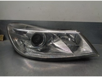 Recambio de faro derecho para skoda octavia berlina (1z3) 1.9 tdi dpf referencia OEM IAM 1Z1941018Q 1EL24705226 HELLA
