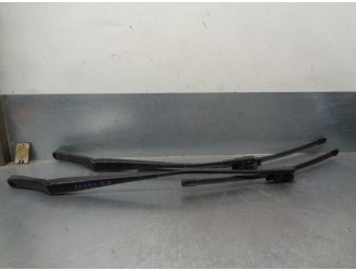 Recambio de brazo limpia delantero derecho para skoda octavia berlina (1z3) 1.9 tdi dpf referencia OEM IAM 1Z1955409A 1Z1955410A