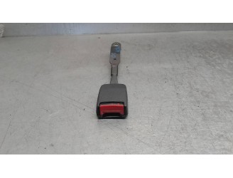 Recambio de enganche cinturon para volkswagen golf ii (191/193) 1.6 referencia OEM IAM 191827577B DELANTERO DERECHO 5 PUERTAS