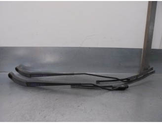 Recambio de brazo limpia delantero derecho para peugeot expert kasten 1.6 hdi fap referencia OEM IAM 6429CL 6429CN 