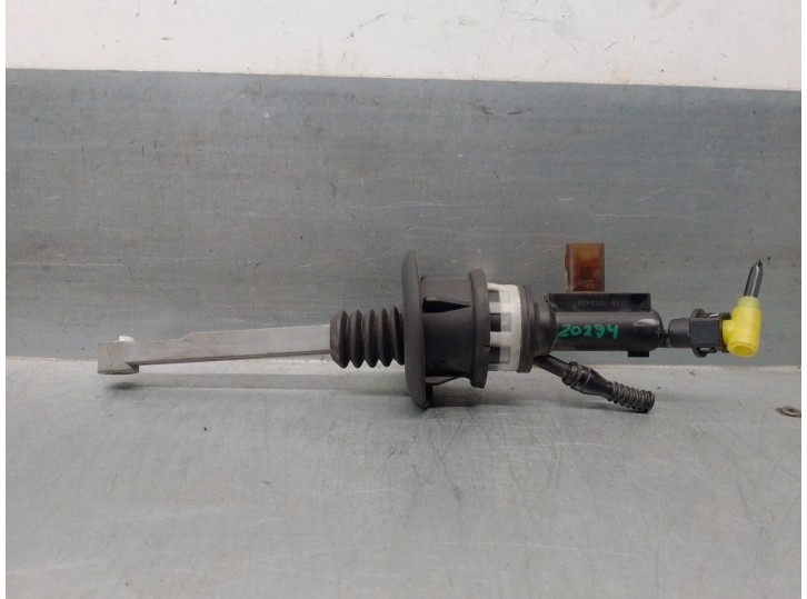 Recambio de bombin embrague para citroën ds3 1.2 12v e-thp referencia OEM IAM 9676535980 9676535980 