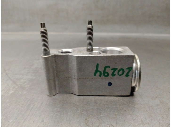 Recambio de valvula expansion para citroën ds3 1.2 12v e-thp referencia OEM IAM 1611702280 