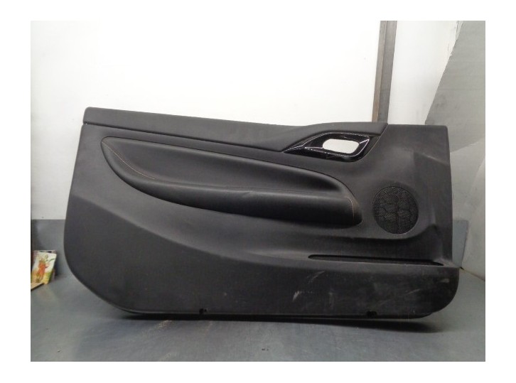 Recambio de guarnecido puerta delantera izquierda para citroën ds3 1.2 12v e-thp referencia OEM IAM 98195742ZD 3 PUERTAS