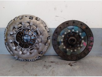 Recambio de kit embrague para renault espace iv (jk0) 2.0 dci diesel cat referencia OEM IAM 8201184888 125012710 LUK