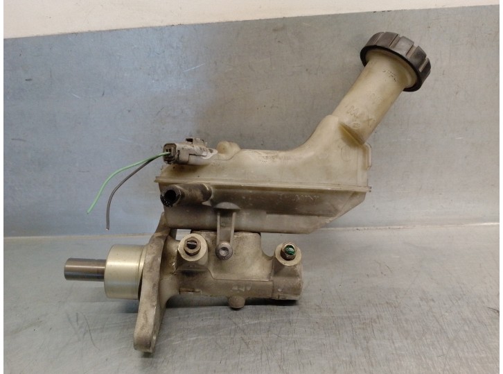 Recambio de bomba freno para renault clio iii 1.4 16v referencia OEM IAM 8200129956C  