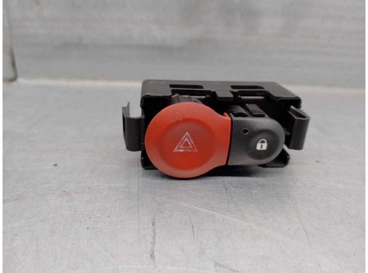 Recambio de warning para renault clio iii 1.4 16v referencia OEM IAM 883000000 