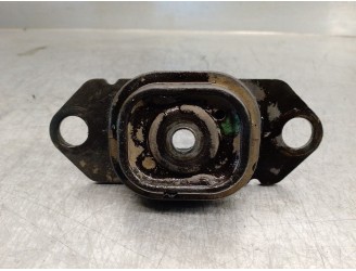 Recambio de soporte motor izquierdo para renault clio iii 1.4 16v referencia OEM IAM 8200352861  
