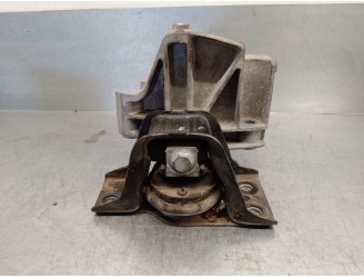 Recambio de soporte motor derecho para renault clio iii 1.4 16v referencia OEM IAM 8200269695 