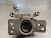 Replacement right engine mount for Renault Clio III 1.4 16V OEM IAM reference 8200269695 