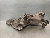 Recambio de soporte alternador para renault clio iii 1.4 16v referencia OEM IAM 8200425034 8200425034 