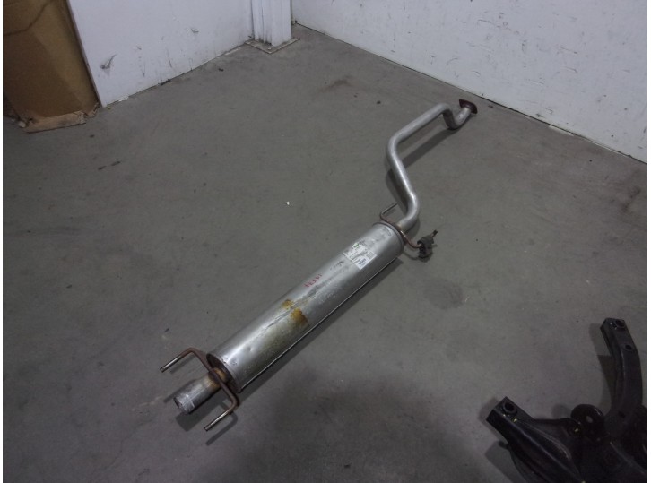 Recambio de tubo escape central para opel zafira a elegance referencia OEM IAM 5852071 617579 WALKER