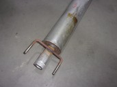 Recambio de tubo escape central para opel zafira a elegance referencia OEM IAM 5852071 617579 WALKER