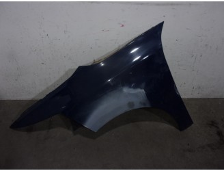 Replacement left front fender for Citroën C4 Picasso OEM IAM reference 9816714480 BLUE 