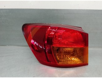 Recambio de piloto trasero izquierdo para lexus is 200 (ds2/is2) d-cat referencia OEM IAM 8156153162 DE ALETA 4 PUERTAS