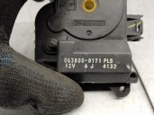 Recambio de motor calefaccion para lexus is 200 (ds2/is2) d-cat referencia OEM IAM 0638000171 TRAMPILLA 