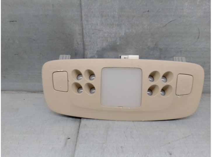 Recambio de luz interior para lexus is 200 (ds2/is2) d-cat referencia OEM IAM 8136053010A0 