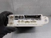 Recambio de caja reles / fusibles para lexus is 200 (ds2/is2) d-cat referencia OEM IAM 8273053050 